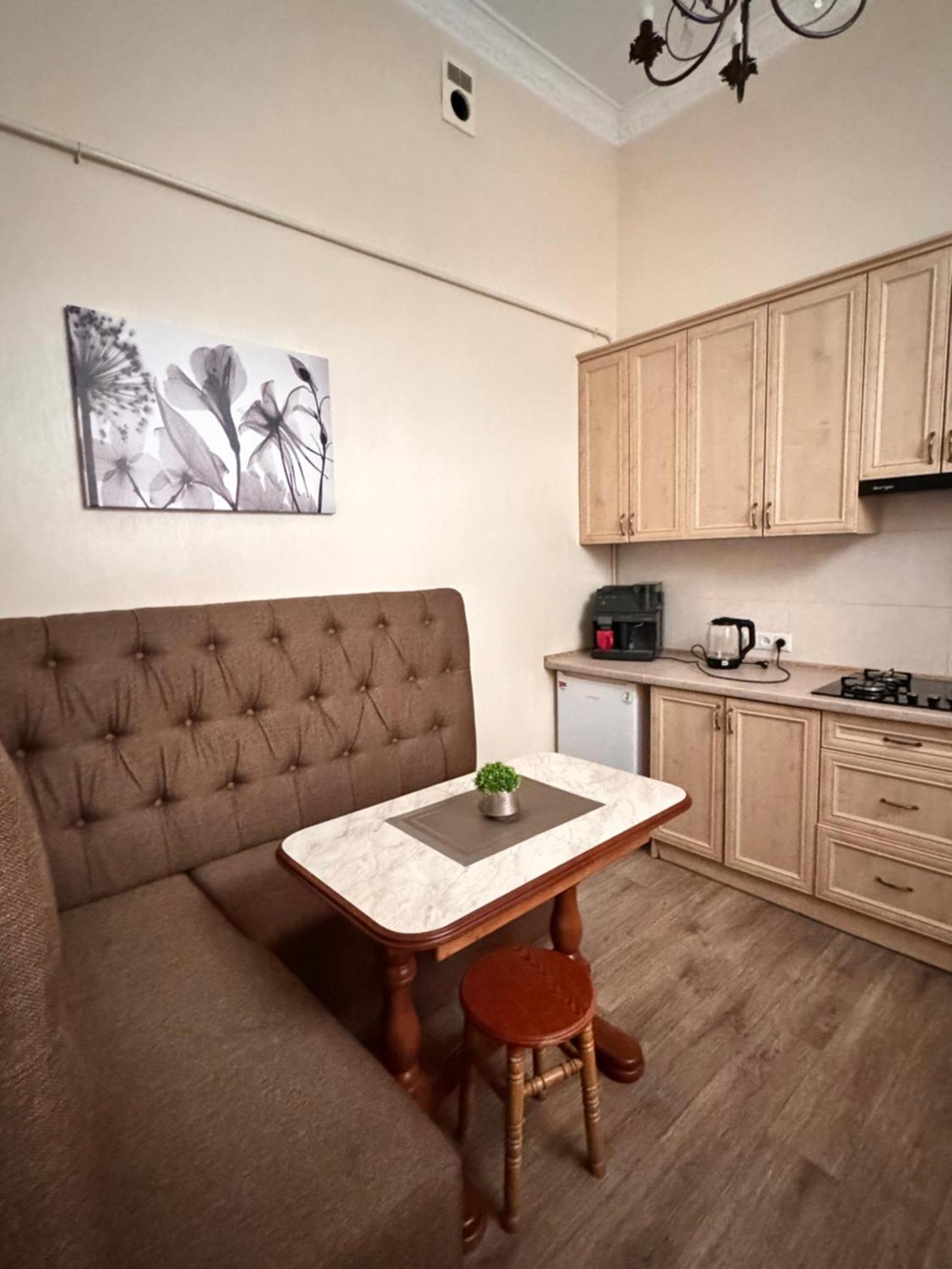 Apartamenty Kulisha 25 Львов Экстерьер фото
